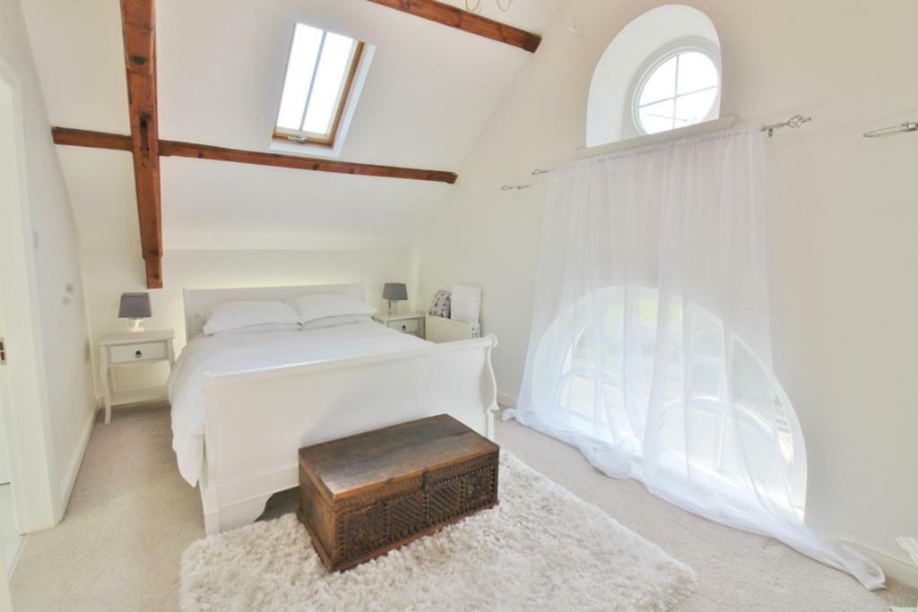 The Chapel House & Hot Tub Villa Andreas Luaran gambar